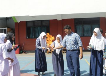 Karya Ilmiah Remaja (KIR)